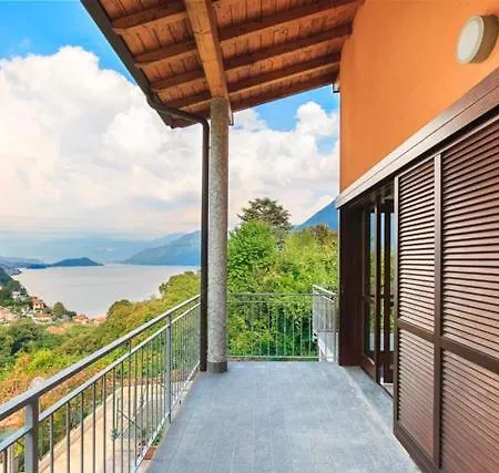 Borgo Castello Lägenhetshotell Argegno