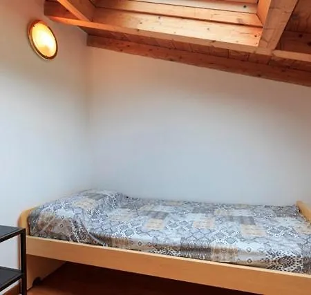 Borgo Castello Lägenhetshotell Argegno